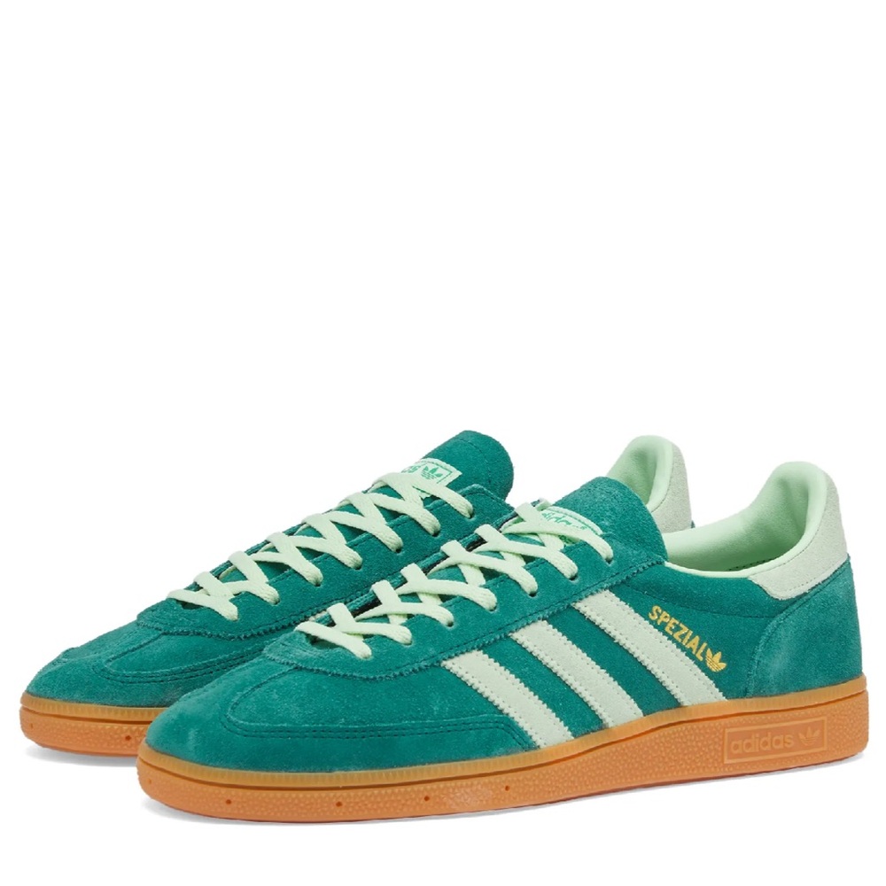 ADIDAS HANDBALL SPEZIAL in Collegiate Green, Semi Green Spark & Gum
